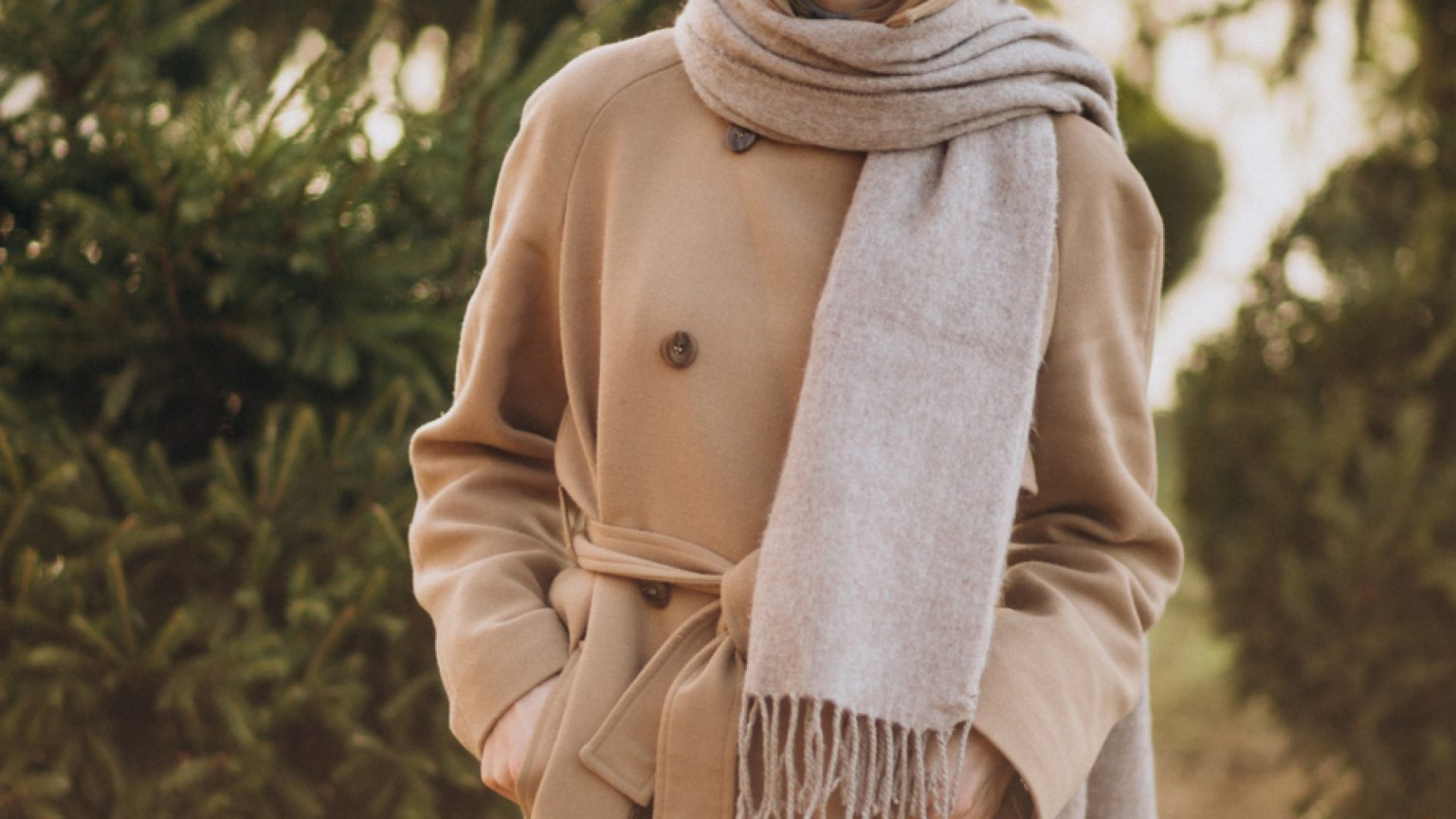 Écharpe en cachemire : l’accessoire chic et confortable de l’hiver